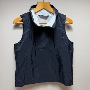 Under Armour Black 1/4 Zip Pullover Nylon Windbreaker Vest Womens Size Small NWT